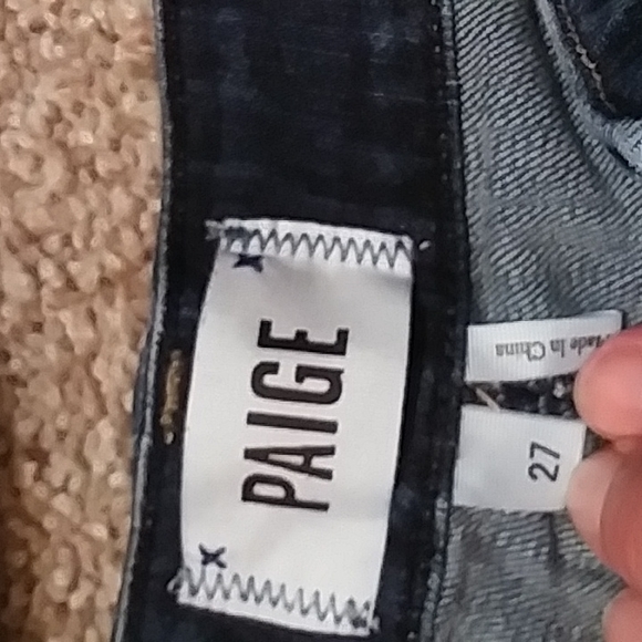 Paige denim shorts - Picture 2 of 3